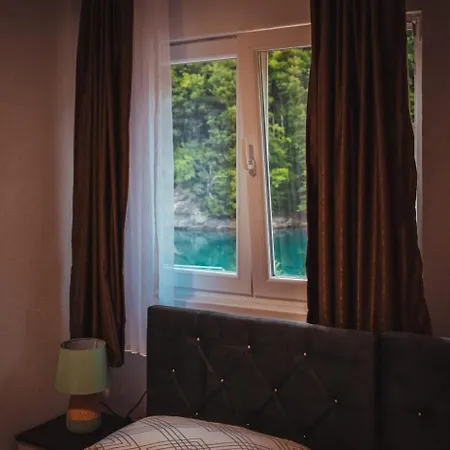 Prenociste Kod Buce לינה וארוחת בוקר *